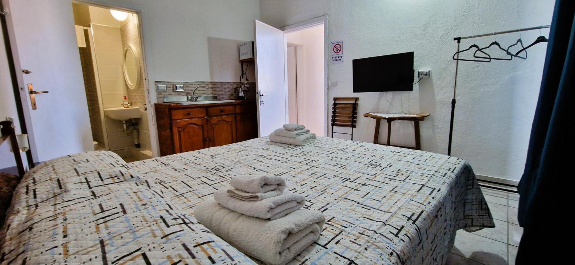 3 Mini Studios In ซินิสโกลา ภายนอก รูปภาพ